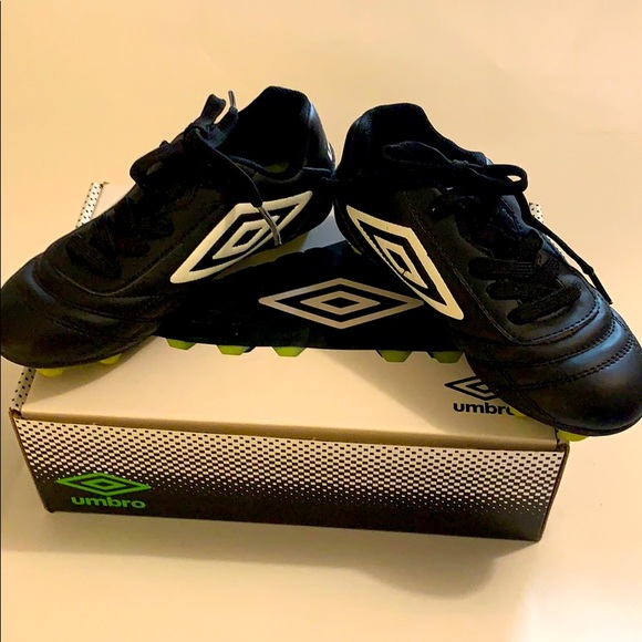 Umbro finale cleats Clearance